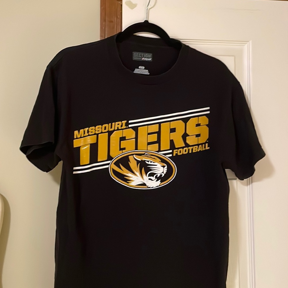 Majestic brand Missouri Tigers t shirt. Medium youth